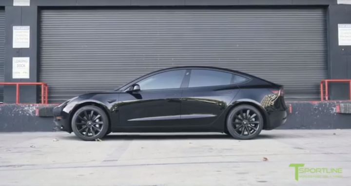 blacked-out-tesla-model-3-looks-set-to-do-a-drive-by-shooting_5.jpg