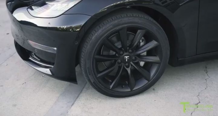 blacked-out-tesla-model-3-looks-set-to-do-a-drive-by-shooting_6.jpg