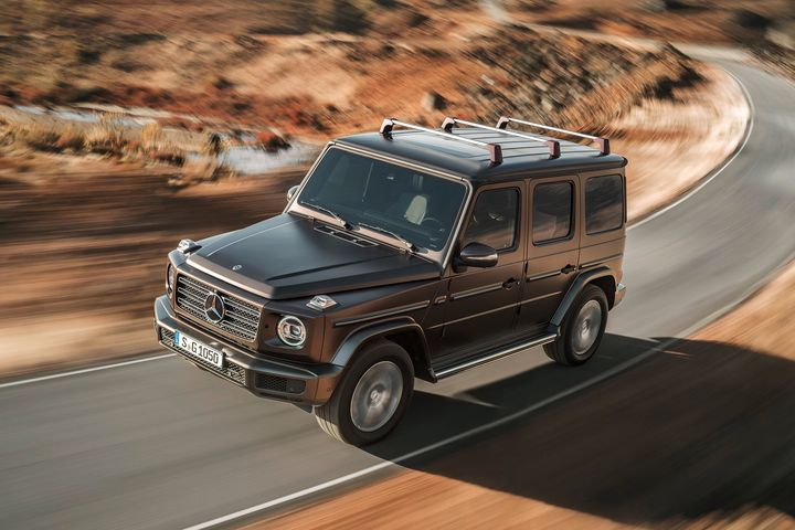 2019-mercedes-benz-g-class-front-three-quarter-in-motion-06.jpg