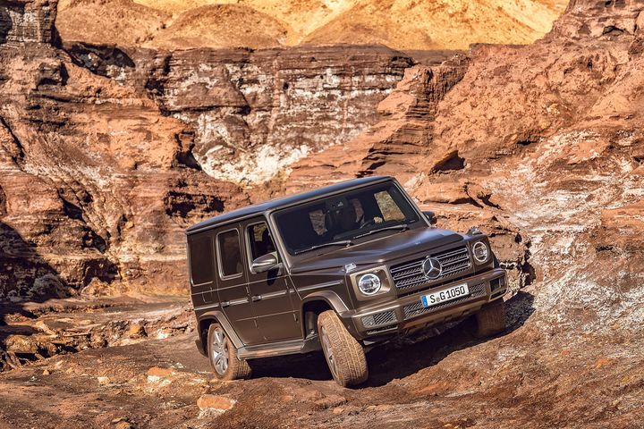 2019-mercedes-g-class-39.jpg