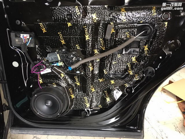 回味经典 奥迪Q7汽车音响改装史太格STEG MT650C—惠州佐城