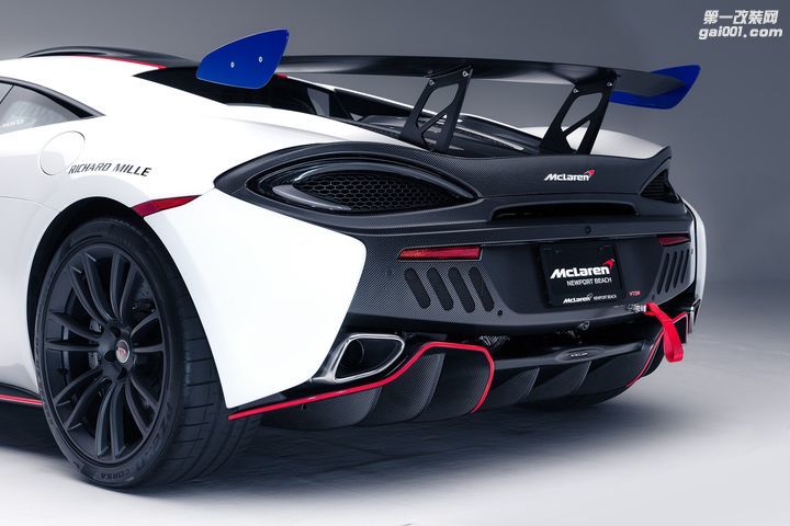 基于迈凯伦F1 GTR赛车灵感改装的MSO X赛车