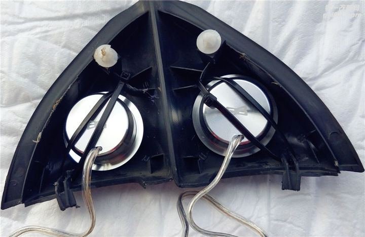 西安上尚比亚迪F3改装德国禾弦汽车音响升级+四门隔音
