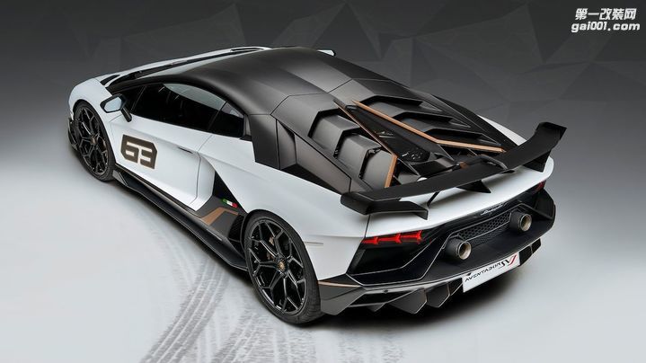 2019-lamborghini-aventador-svj-13.jpg