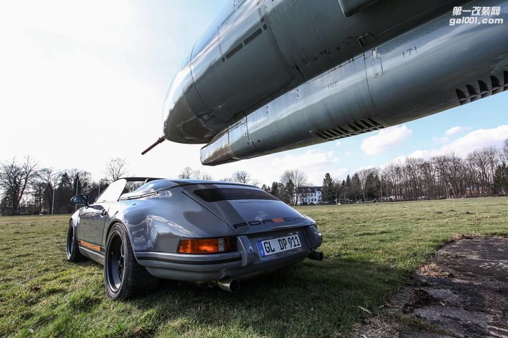 Porsche-911-Speedster-15.jpg