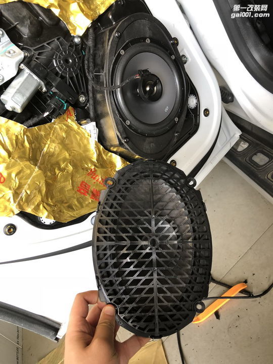 俘获你心 柳州金手指JEEP自由侠汽车音响改装JBL CS760C套装