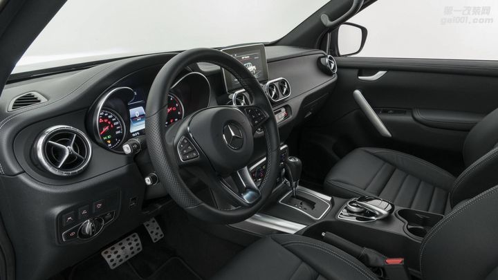 BRABUS-Mercedes-Benz-X-Class-interior.jpg