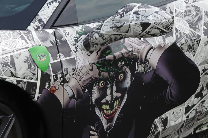 法拉利458 Speciale改装变身蝙蝠侠对战小丑