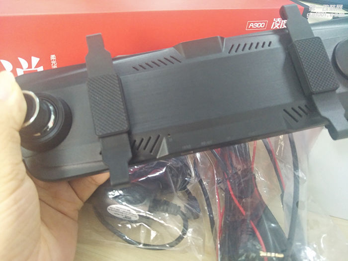 长安CS75加装凌度A900行车记录仪，流媒体后视镜安装