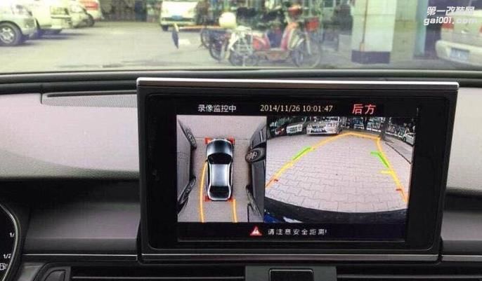 奥迪A6L加装高清360度全景行车记录仪倒车影像