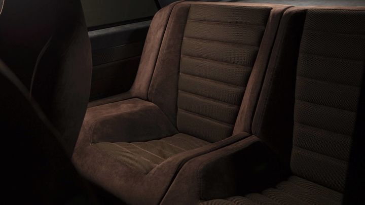 Automobili-Amos-Lancia-Delta-Futurista-rear-seats.jpg