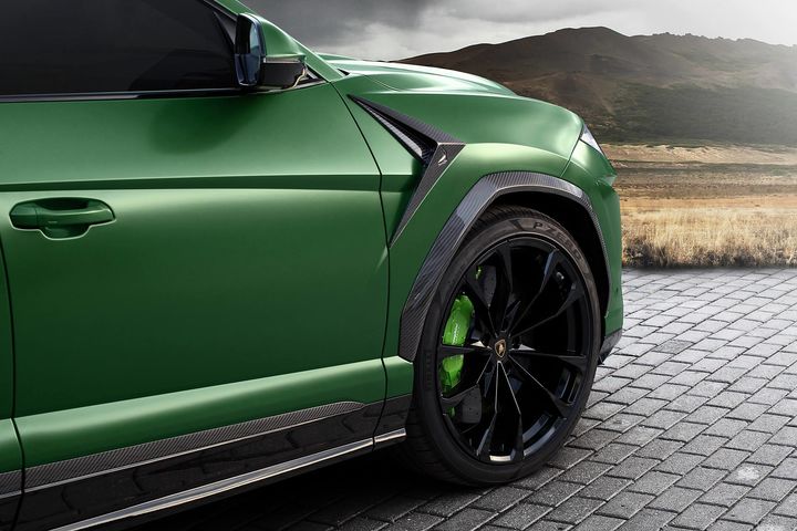 Military-Green-Lamborghini-Urus-6.jpg
