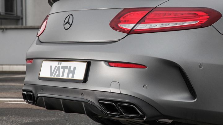 vth-pulls-a-brabus-with-700-hp-for-the-mercedes-amg-c63-coupe-and-convertible_13.jpg