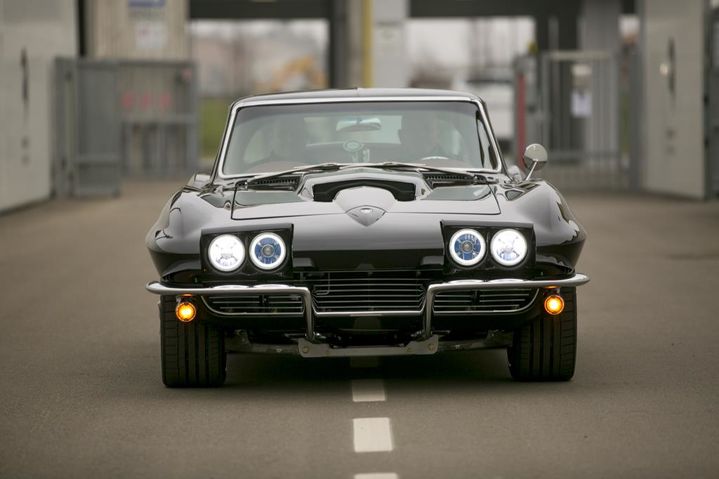 ares-corvette-stingray-joins-four-other-unique-cars-in-modena-123381_1.jpg