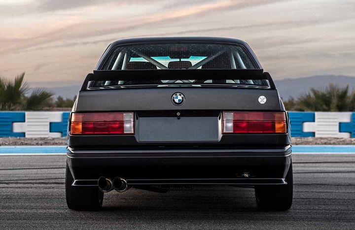 Redux-BMW-E30-M3-back.jpg