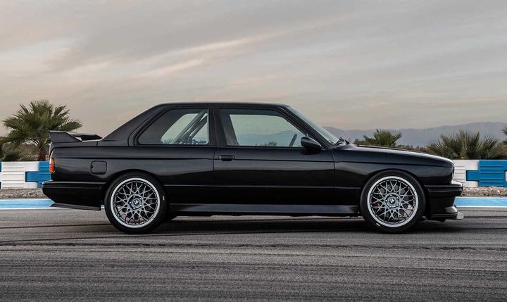Redux-BMW-E30-M3-side.jpg