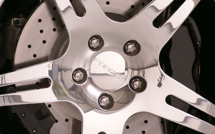 Wheelsandmore为福特GT打造21英寸锻造轮毂
