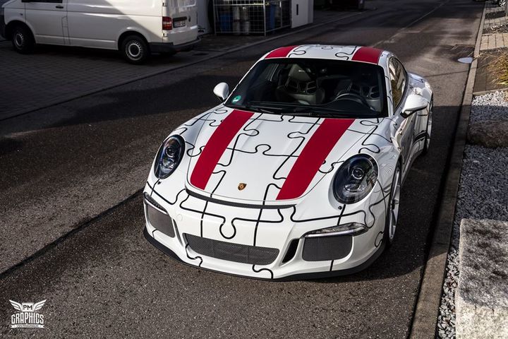 porsche-911-r-gets-awesome-puzzle-design-wrap-in-germany-123754_1.jpg