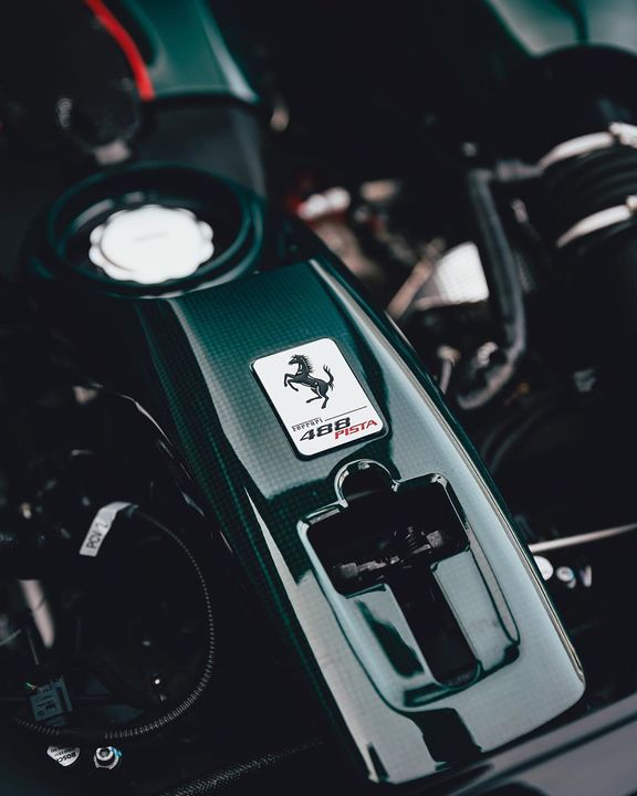 法拉利488 Pista获得HRE公司的定制版改装轮毂