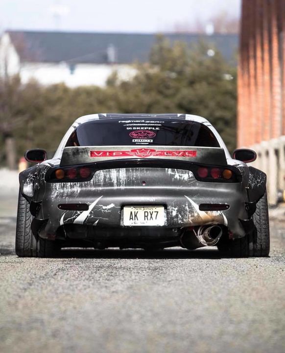 rocket-bunny-mazda-rx-7-gets-weathered-wrap-for-awesome-beater-look_1.jpg