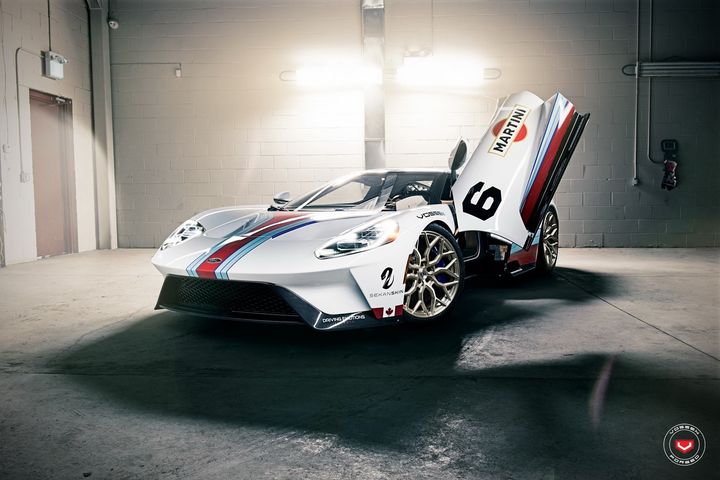 ford-gt-gets-martini-livery-and-vossen-wheels-for-the-cars-and-coffee-look_2.jpg