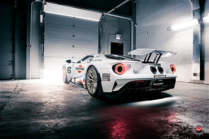 ford-gt-gets-martini-livery-and-vossen-wheels-for-the-cars-and-coffee-look_5.jpg