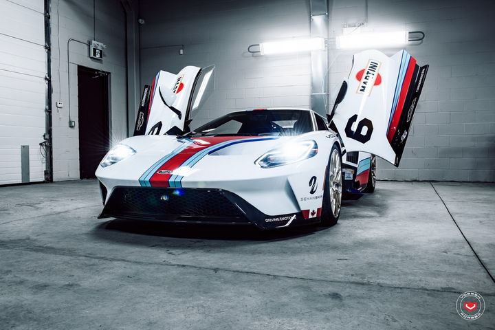 ford-gt-gets-martini-livery-and-vossen-wheels-for-the-cars-and-coffee-look-123828_1.jpg