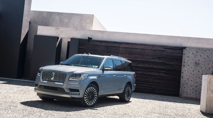 2018-lincoln-navigator-l-tuned-by-hennessey-to-600-horsepower_3.jpg