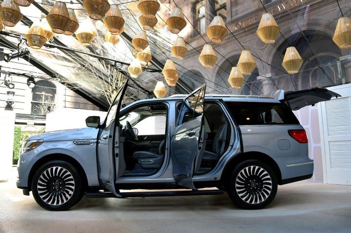 2018-lincoln-navigator-l-tuned-by-hennessey-to-600-horsepower_32.jpg