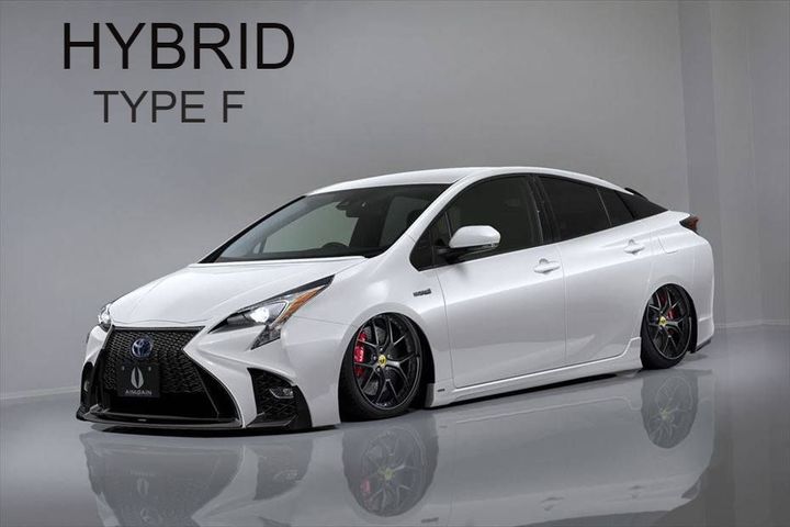 toyota-prius-gets-lexus-grille-in-japanese-tuning-by-aimgain_1.jpg