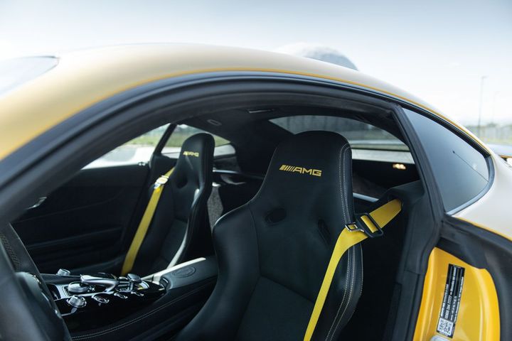 G-Power推出800匹马力的梅赛德斯AMG GT R跑车改装套件