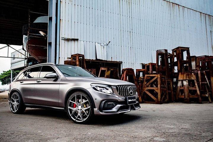 mercedes-glc-class-black-bison-tuned-by-wald-has-a-nose-implant_3.jpg