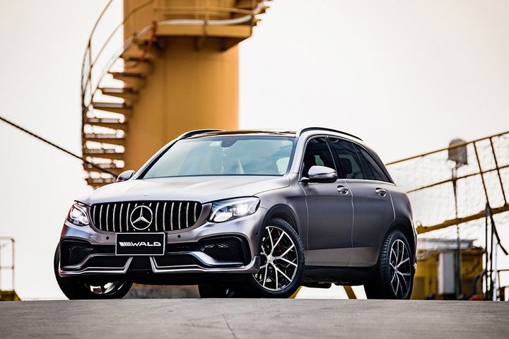 mercedes-glc-class-black-bison-tuned-by-wald-has-a-nose-implant_12.jpg