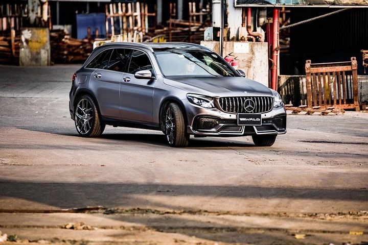 mercedes-glc-class-black-bison-tuned-by-wald-has-a-nose-implant_11.jpg