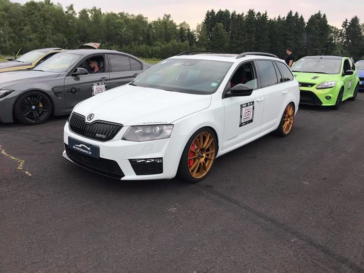 skoda-octavia-rs-with-25-tfsi-dq500-and-awd-is-an-mqb-masterpiece_8.jpg