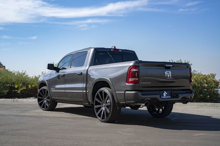 shaquille-o-neal-tunes-his-2019-ram-1500-with-forgiato-wheels_4.jpg