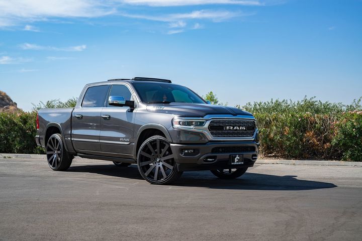 shaquille-o-neal-tunes-his-2019-ram-1500-with-forgiato-wheels-130109_1.jpg