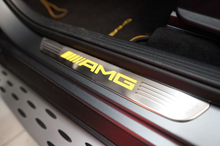 Manhart改装700马力的梅赛德斯-AMG GLC 63 S轿跑车