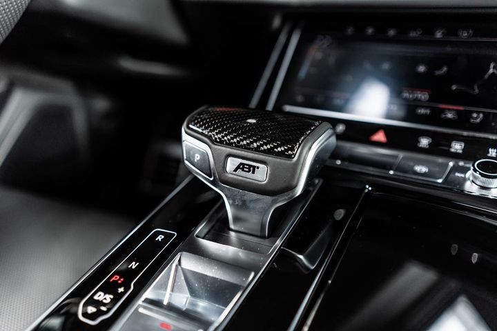 abt-gives-audi-q8-cabon-seats-330-hp-for-50-tdi-engine_1.jpg