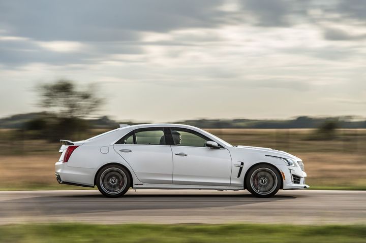 hennesseys-cadillac-cts-v-dips-into-hypercar-realm-with-1000-hp_11.jpg