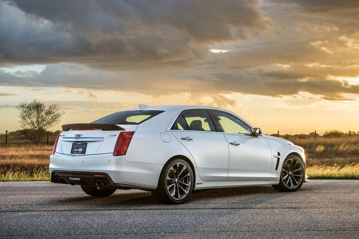 hennesseys-cadillac-cts-v-dips-into-hypercar-realm-with-1000-hp_17.jpg