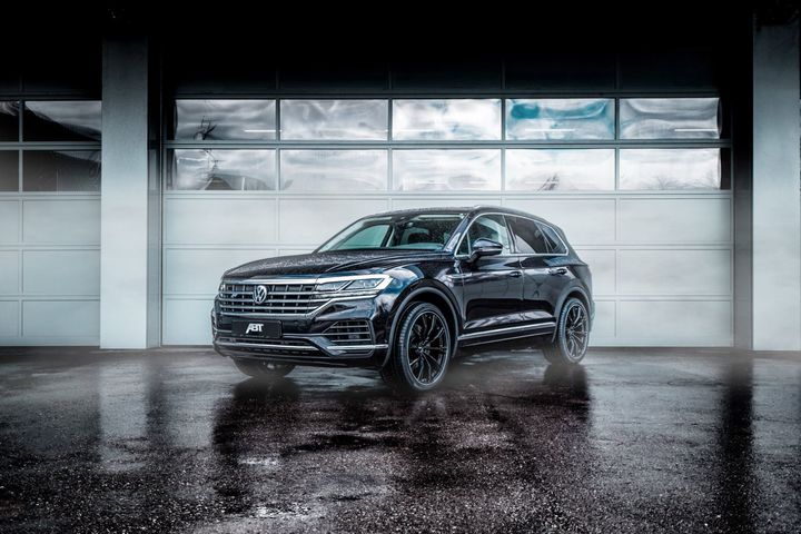 abt-touareg-takes-volkswagens-flagship-suv-to-330-ps-130932_1.jpg