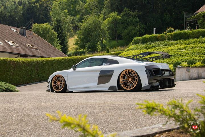 audi-r8-gets-vossen-lc2-c1-gold-wheels-and-racing-body-kit_9.jpg