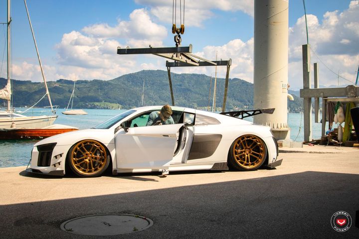 audi-r8-gets-vossen-lc2-c1-gold-wheels-and-racing-body-kit_23.jpg