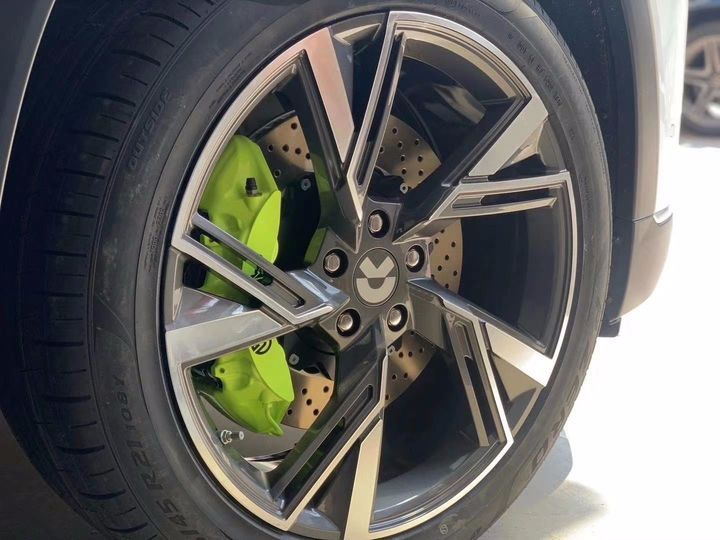 成都锐捷轮毂改装 蔚来ES6 定制21寸锻造轮毂装车案例