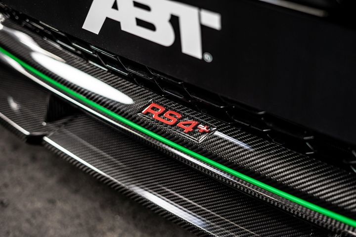 abt-rs4-shows-green-carbon-spec-will-be-joined-by-350-hp-cupra-ateca-in-geneva_14.jpg