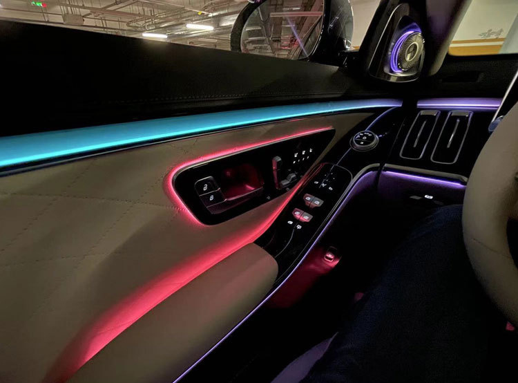 21款奔驰S级、迈巴赫S480改装主动式环境氛围灯