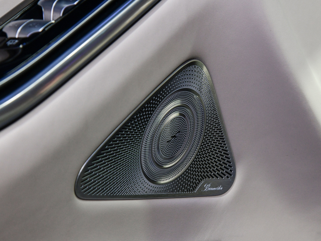 奔驰新款S级W223改装原厂大柏林之声4D环绕音响系统