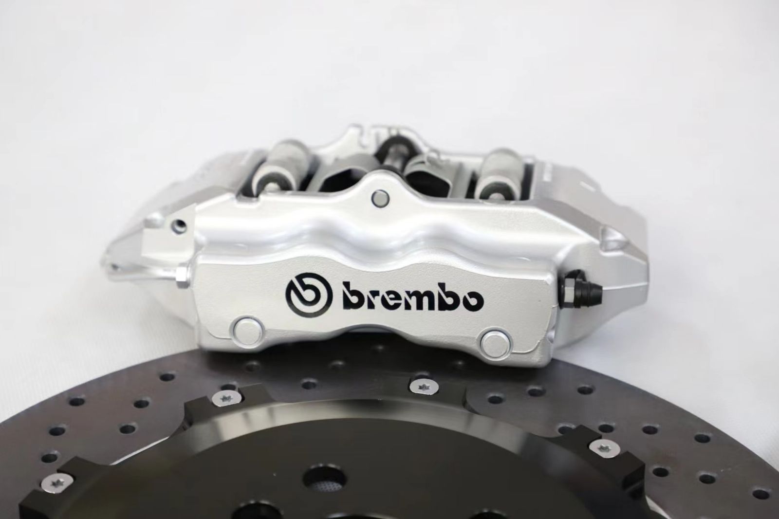 宝马G38 后轮刹车升级 Brembo 18z 配 HEH_380热处理盘