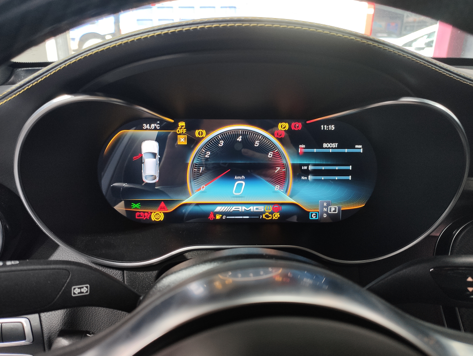 奔驰GLC63改新款液晶仪表，高配主机大屏让爱车焕然一新